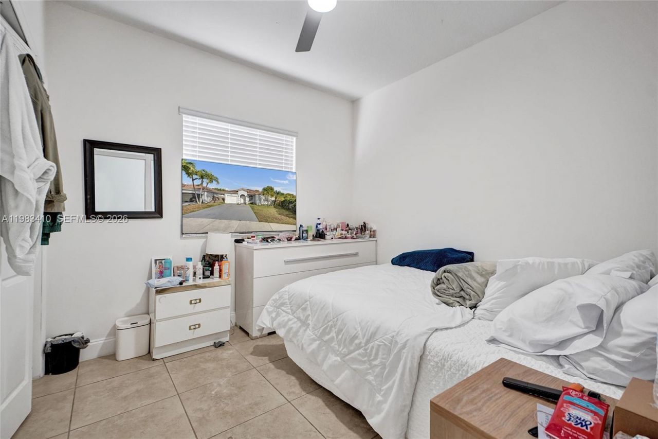 9141 SW 162nd Ct, Miami, FL 33196 Photo