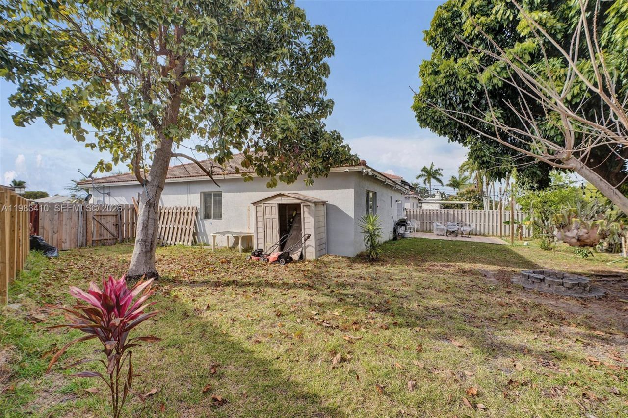 9141 SW 162nd Ct, Miami, FL 33196 Photo