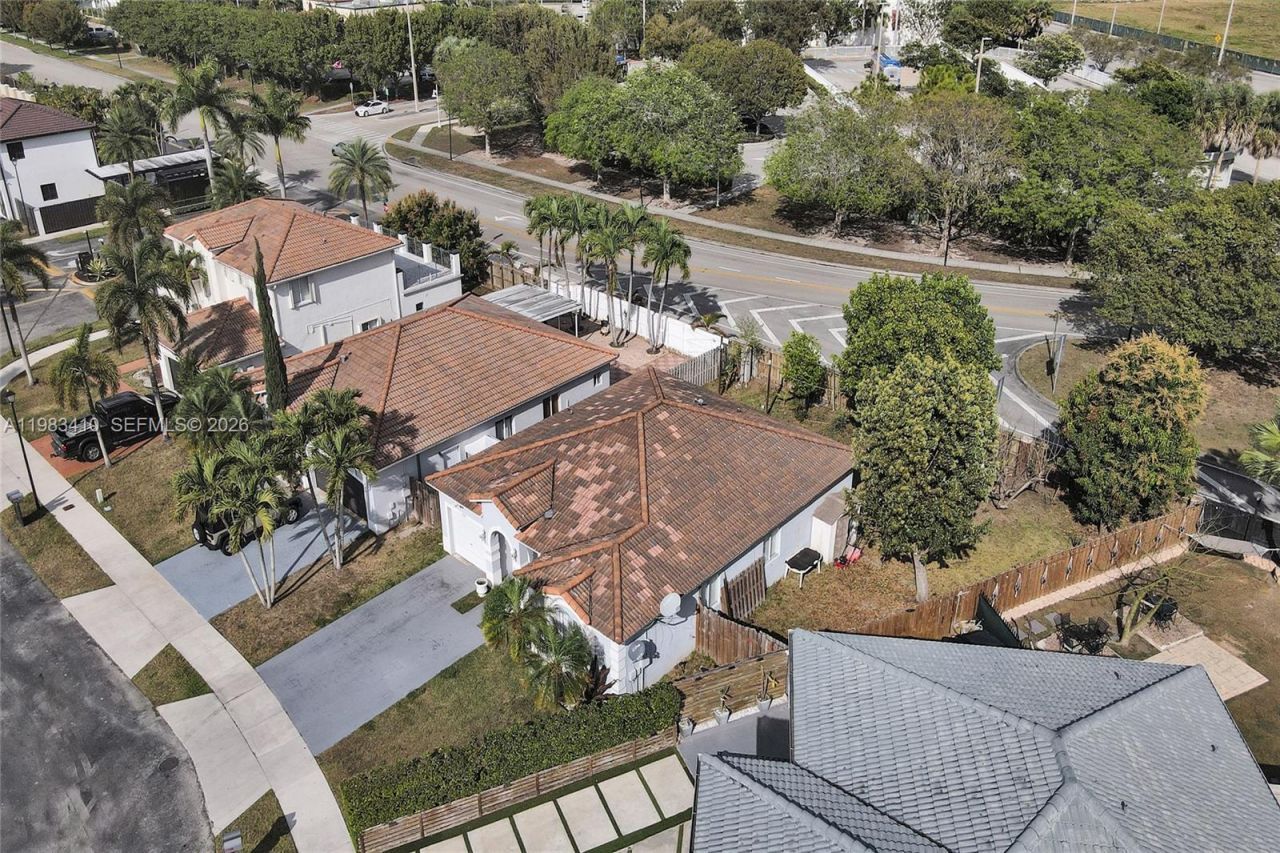 9141 SW 162nd Ct, Miami, FL 33196 Photo