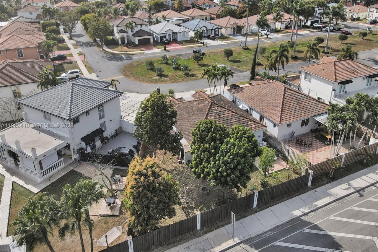 9141 SW 162nd Ct, Miami, FL 33196 Photo