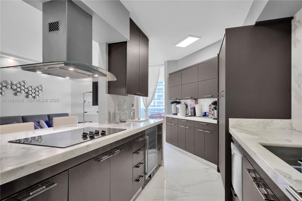 4775 Collins Ave, Unit 3508, Miami Beach, FL 33140 Photo