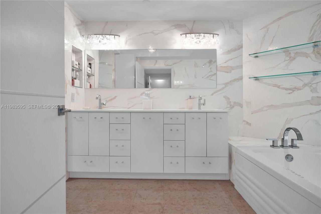 4775 Collins Ave, Unit 3508, Miami Beach, FL 33140 Photo