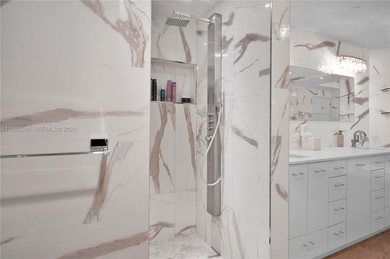 4775 Collins Ave, Unit 3508, Miami Beach, FL 33140 Photo