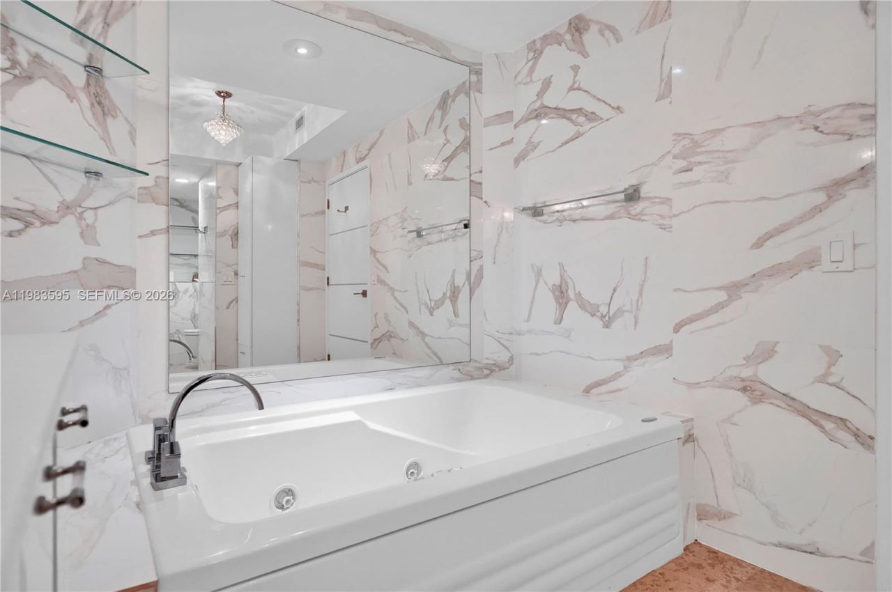 4775 Collins Ave, Unit 3508, Miami Beach, FL 33140 Photo