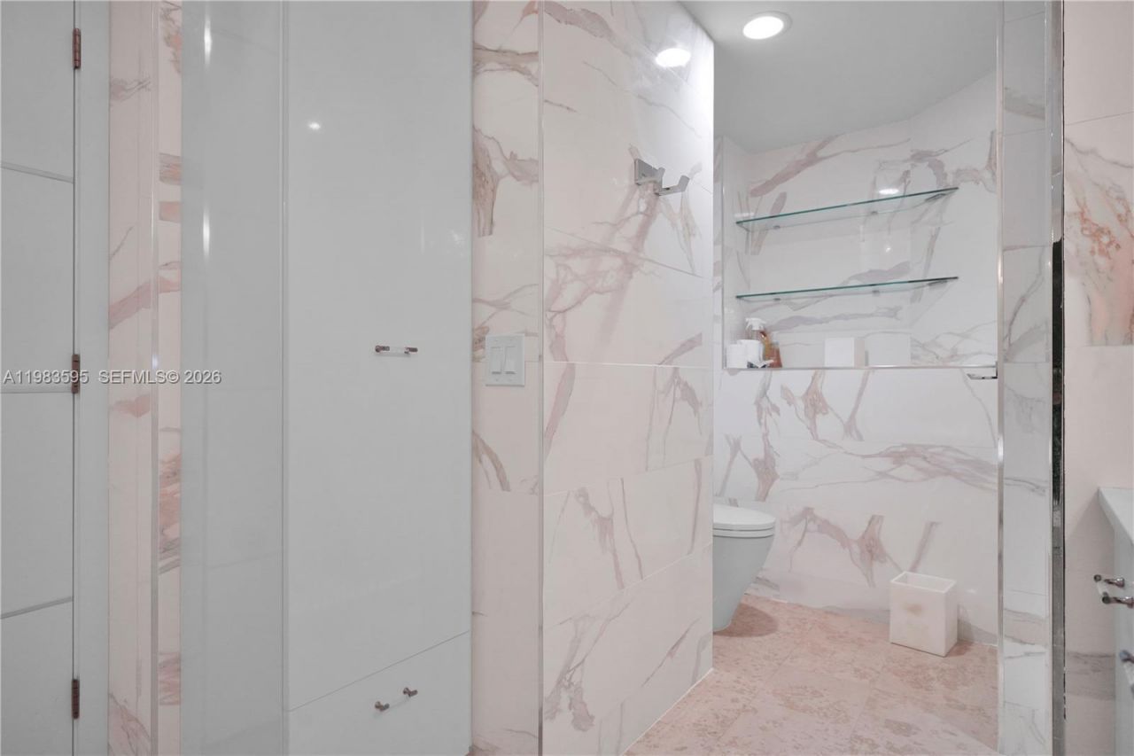 4775 Collins Ave, Unit 3508, Miami Beach, FL 33140 Photo