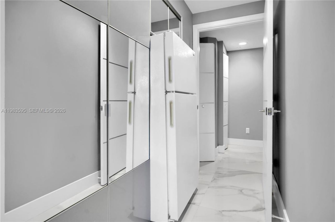 4775 Collins Ave, Unit 3508, Miami Beach, FL 33140 Photo