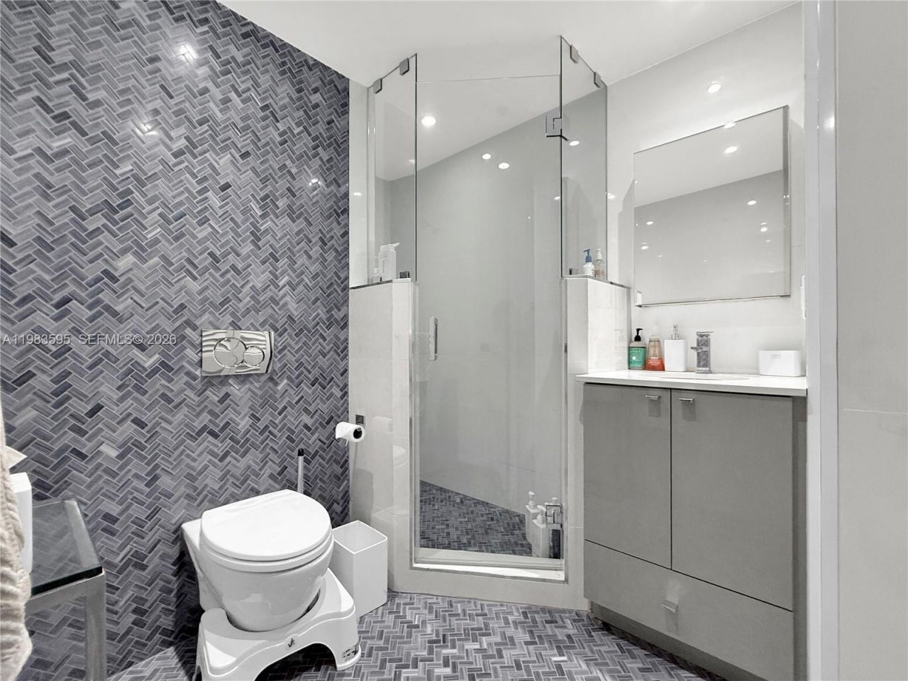 4775 Collins Ave, Unit 3508, Miami Beach, FL 33140 Photo