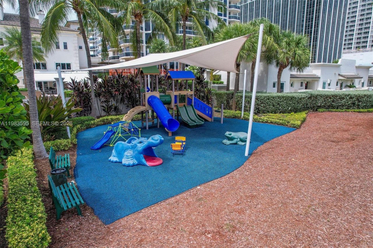 4775 Collins Ave, Unit 3508, Miami Beach, FL 33140 Photo