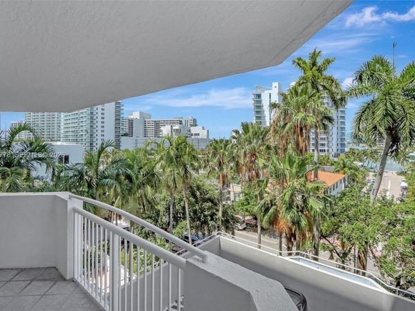 1621 Bay Rd , Unit 506, Miami Beach, FL 33139