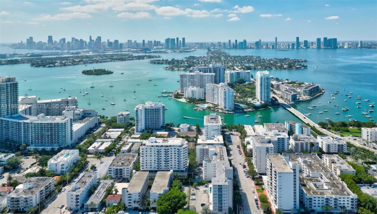 1621 Bay Rd, Unit 506, Miami Beach, FL 33139 Photo