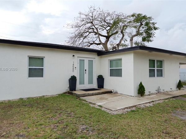 14580 Harrison St , Miami, FL 33176