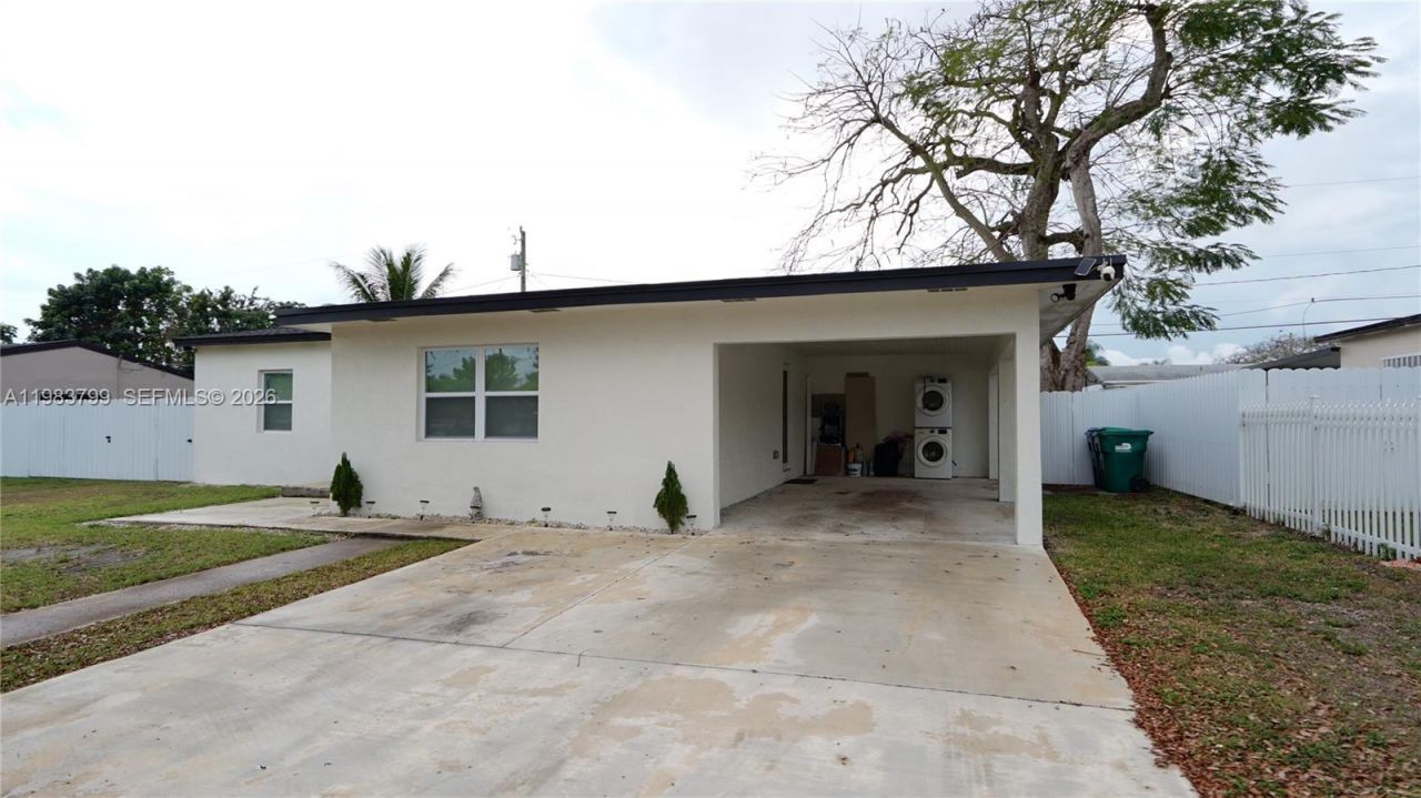 14580 Harrison St , Miami, FL 33176 Photo