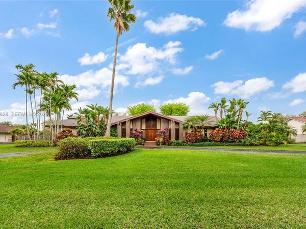 9600 SW 103rd St , Miami, FL 33176