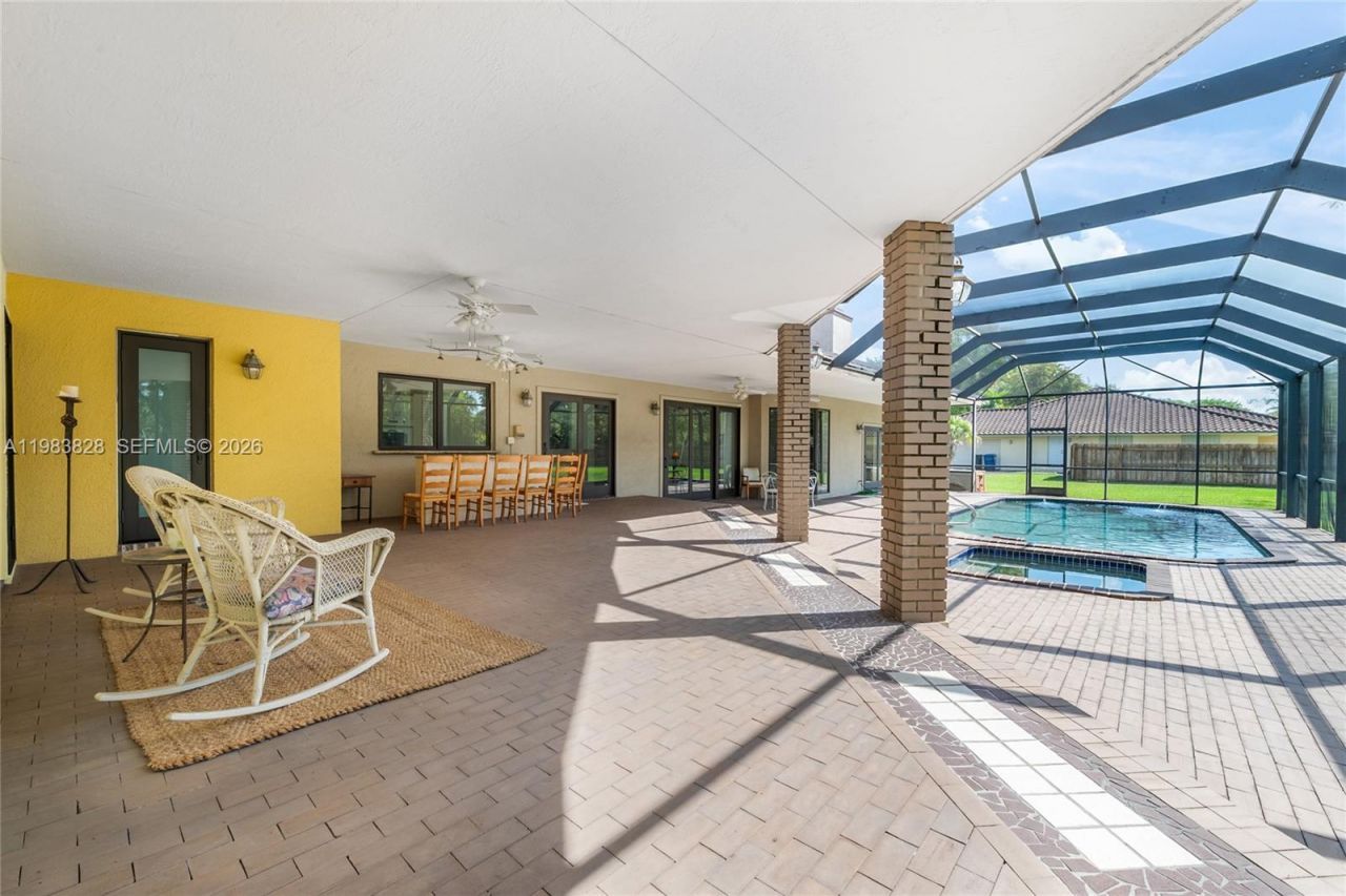 9600 SW 103rd St , Miami, FL 33176 Photo