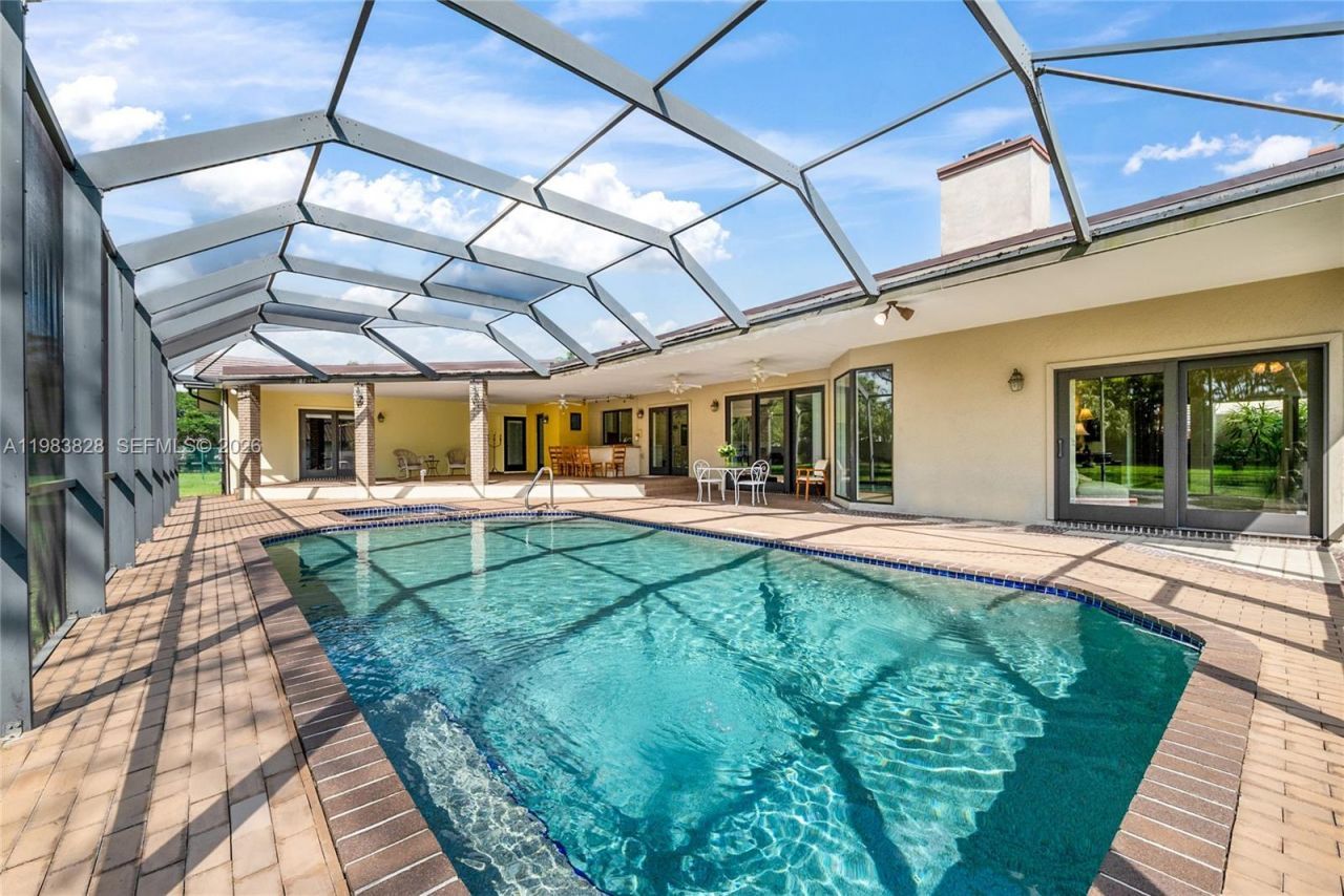 9600 SW 103rd St , Miami, FL 33176 Photo