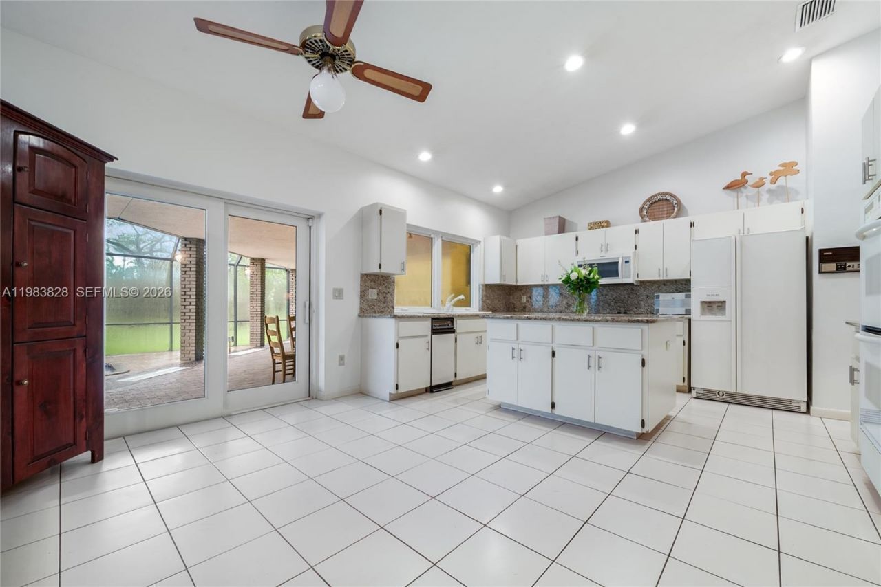 9600 SW 103rd St , Miami, FL 33176 Photo