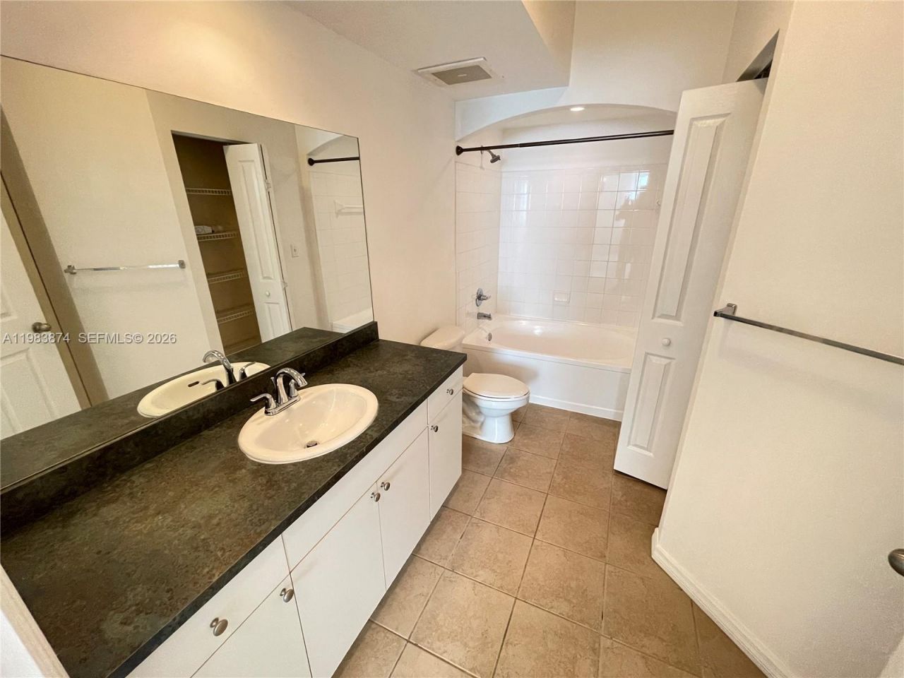 9172 Collins Ave, Unit 303, Surfside, FL 33154 Photo