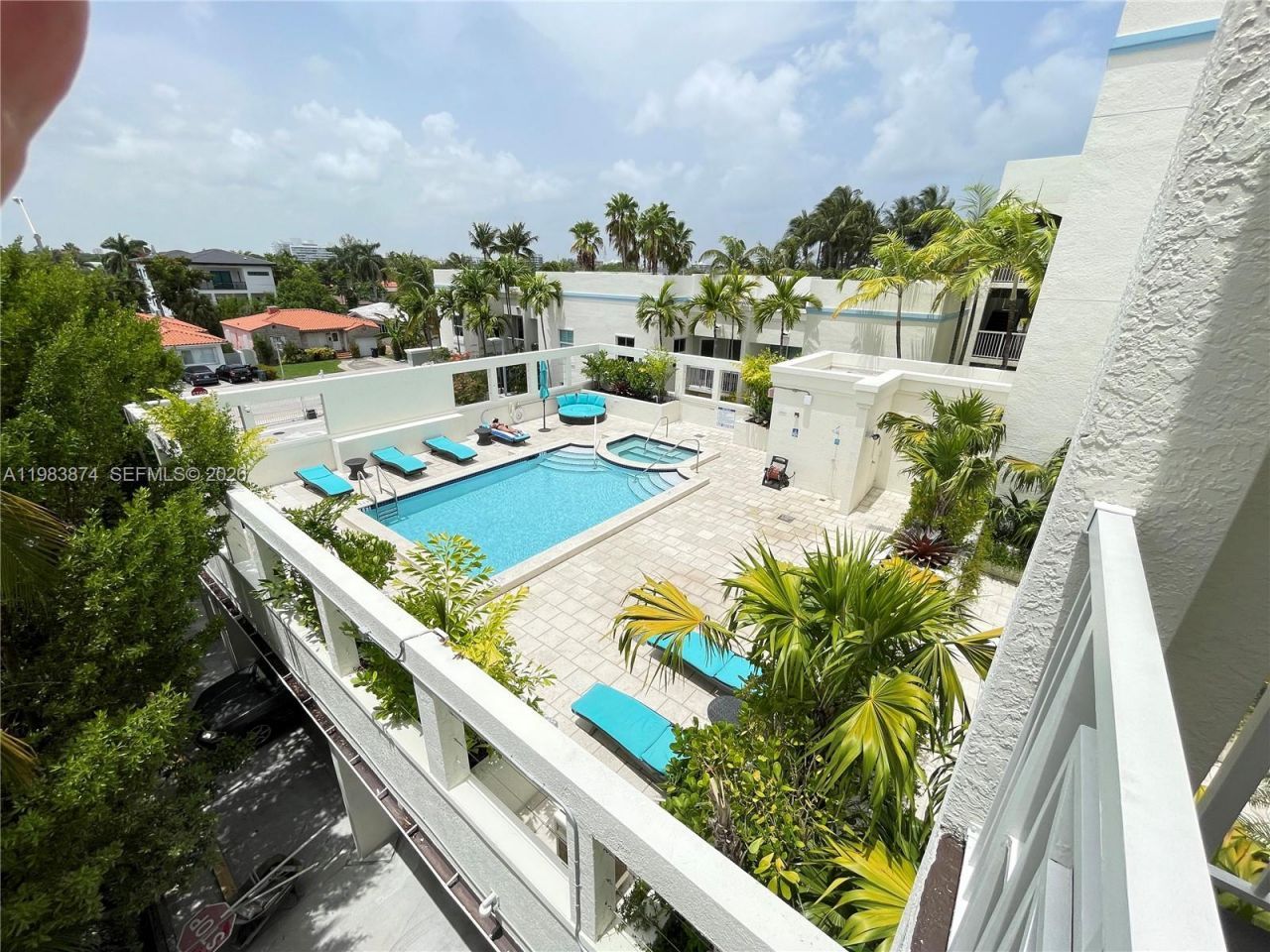 9172 Collins Ave, Unit 303, Surfside, FL 33154 Photo