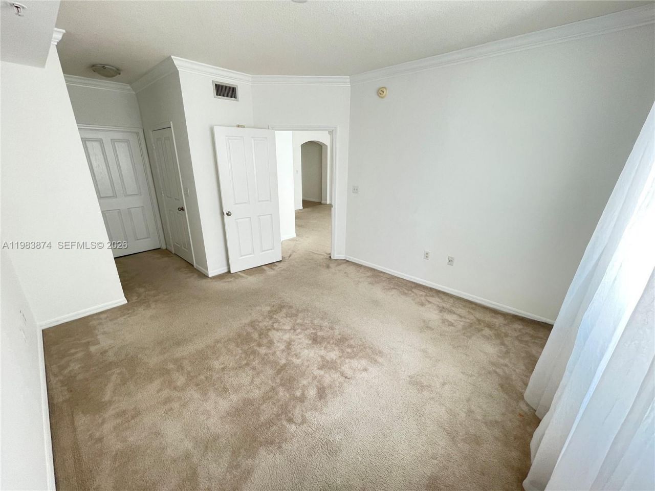 9172 Collins Ave, Unit 303, Surfside, FL 33154 Photo