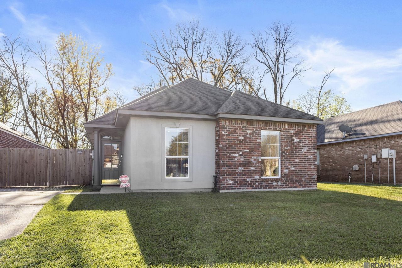 5543 Arialo Dr, Baton Rouge, LA 70820 Main Photo