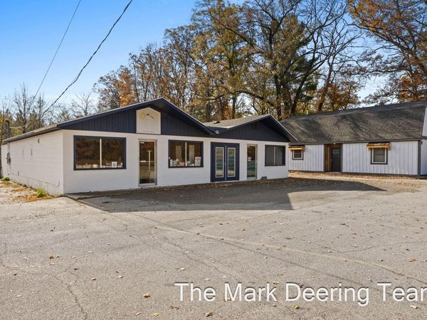 6372 E 36th Street, White Cloud, MI 49349