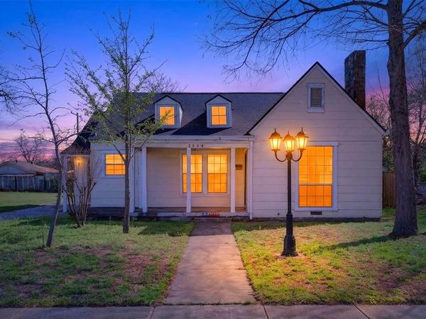 2904 Marigold Avenue, Fort Worth, TX 76111
