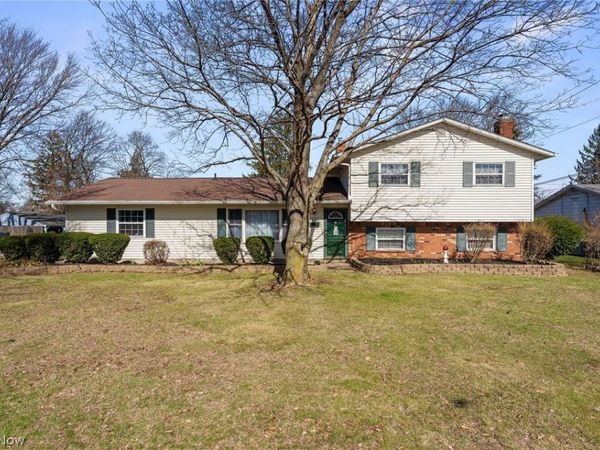 7127 Lake Shore Boulevard , Mentor, OH 44060