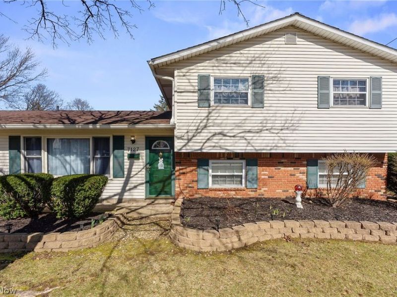 7127 Lake Shore Boulevard, Mentor, OH 44060 Photo 2