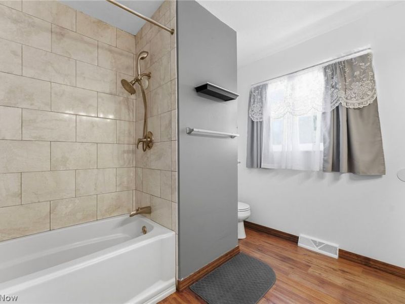 7127 Lake Shore Boulevard, Mentor, OH 44060 Photo 23