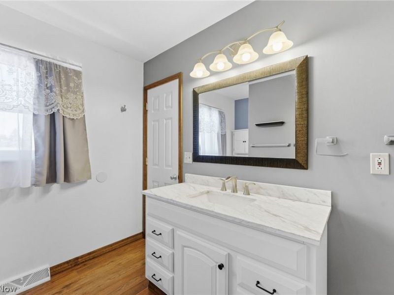 7127 Lake Shore Boulevard, Mentor, OH 44060 Photo 24