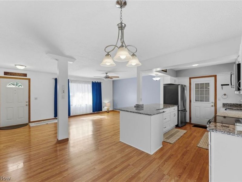 7127 Lake Shore Boulevard, Mentor, OH 44060 Photo 7