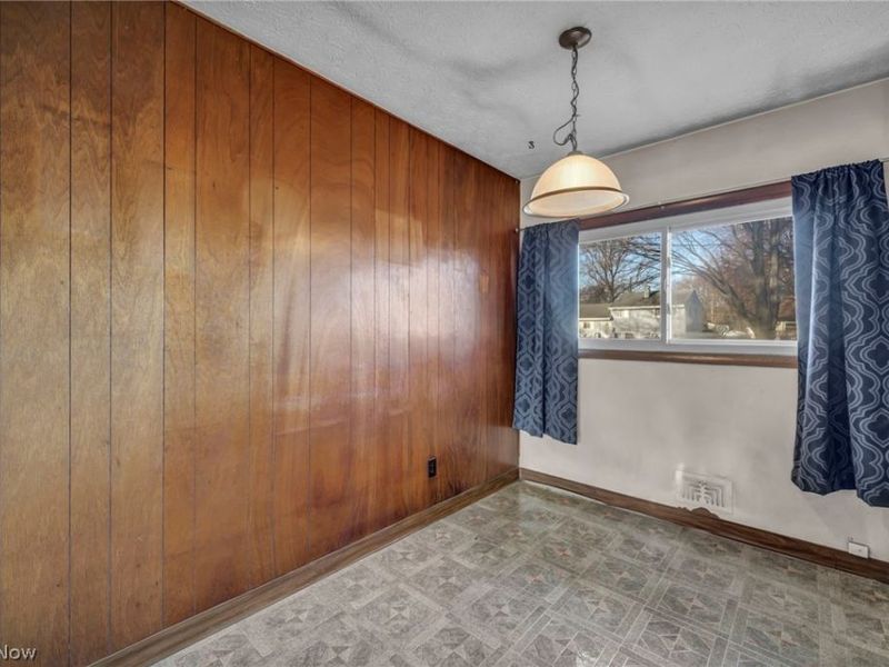 5873 Doxmere Drive, Parma Heights, OH 44130 Photo 13