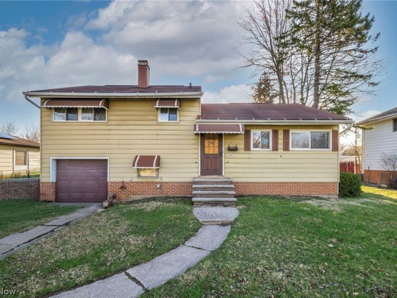 5873 Doxmere Drive, Parma Heights, OH 44130 Photo 2