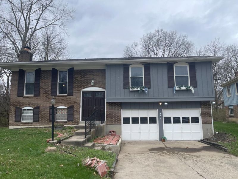 1459 Hartwood Drive, Springfield Twp., OH 45240 Photo 1