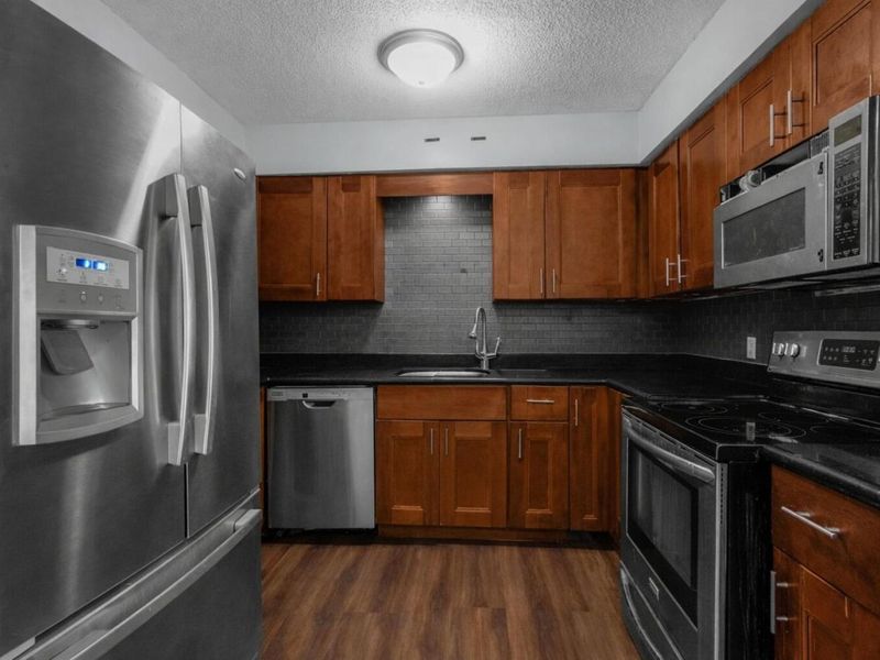 5123 Carbondale Drive , Columbus, OH 43232 Photo 10