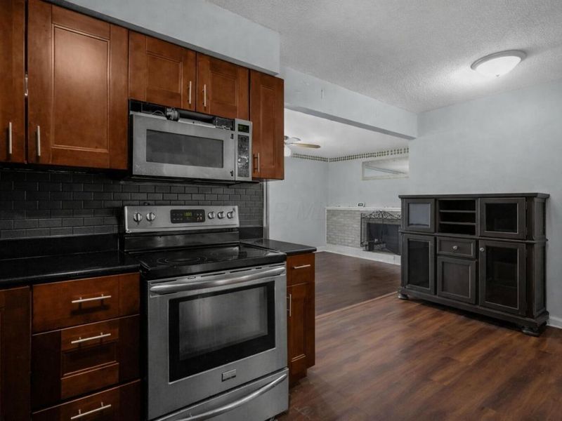 5123 Carbondale Drive , Columbus, OH 43232 Photo 11