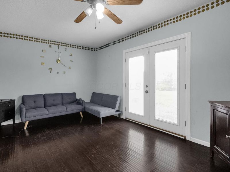 5123 Carbondale Drive , Columbus, OH 43232 Photo 9