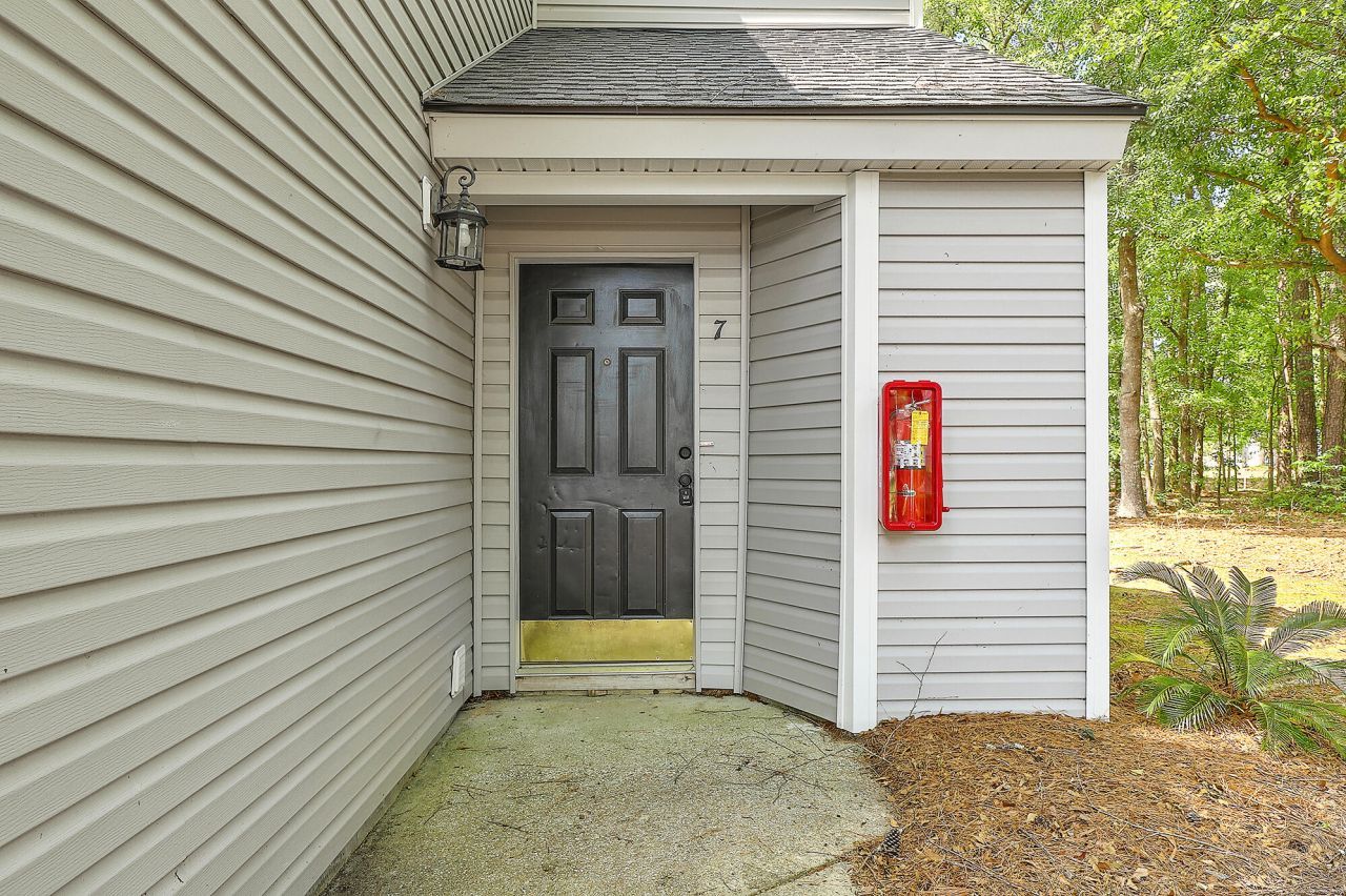 7 Rudwick Circle Photo 6