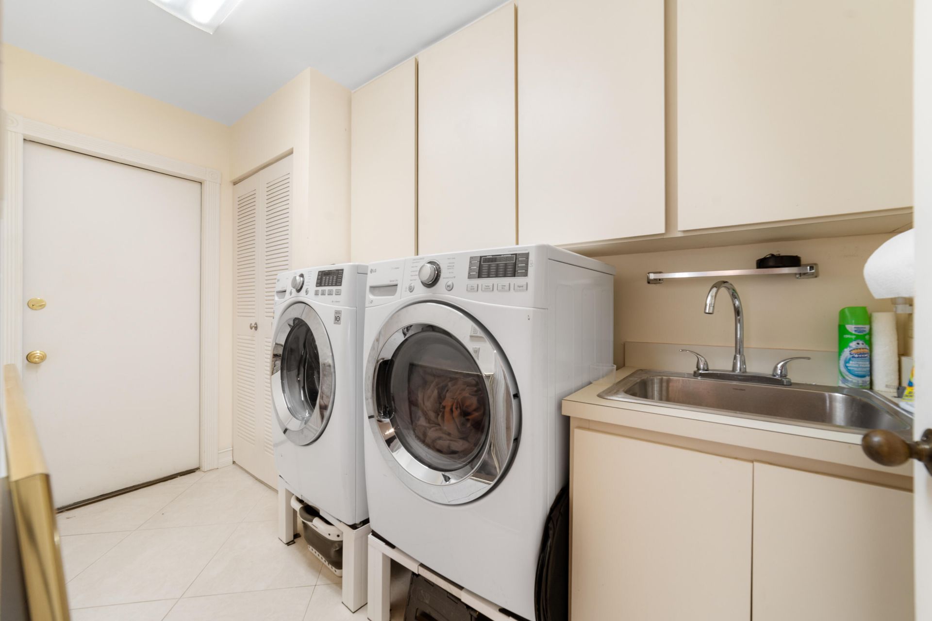 2370 Saratoga Bay Drive, West Palm Beach, FL 33409 Photo