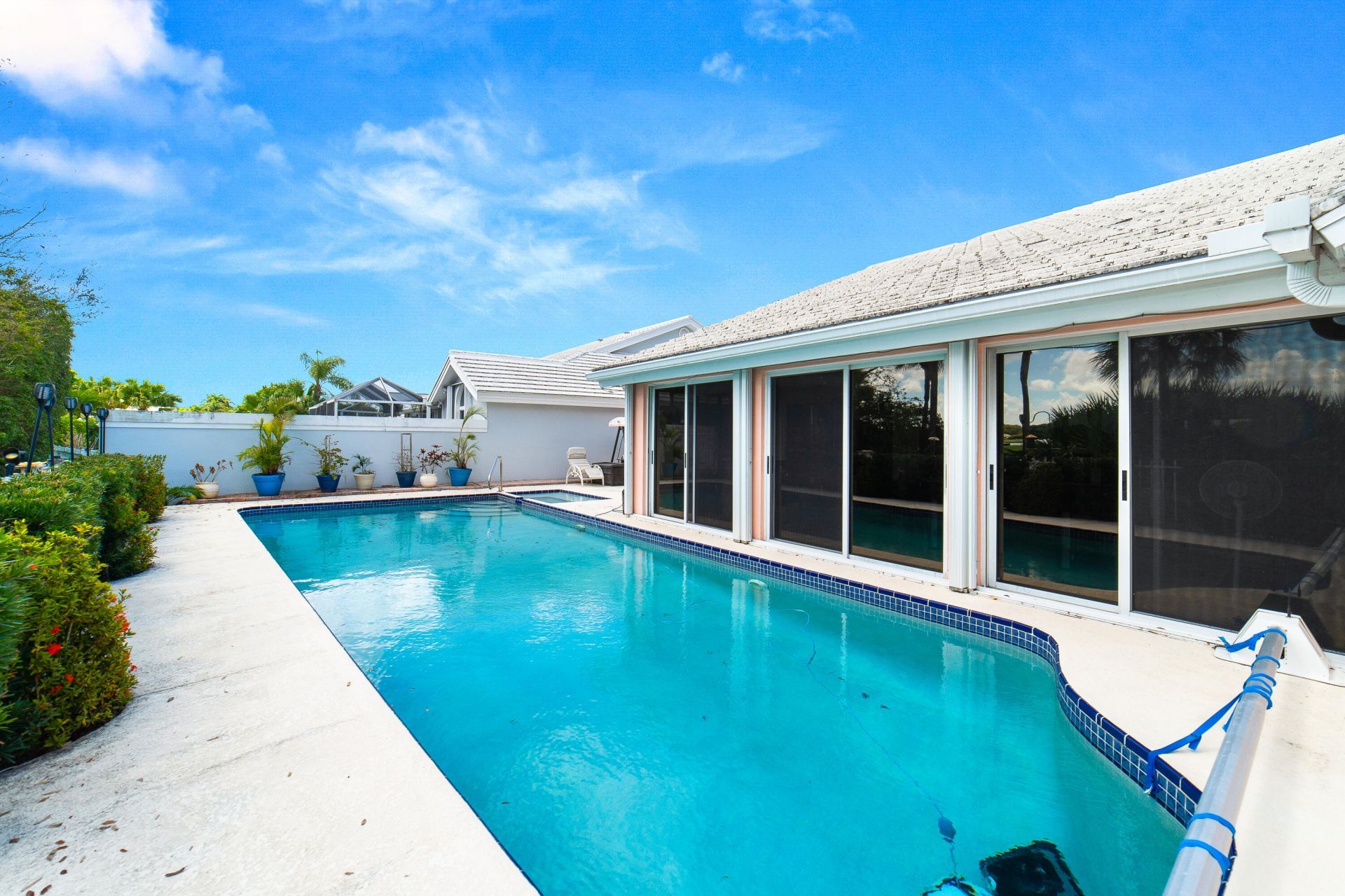 2370 Saratoga Bay Drive, West Palm Beach, FL 33409 Photo