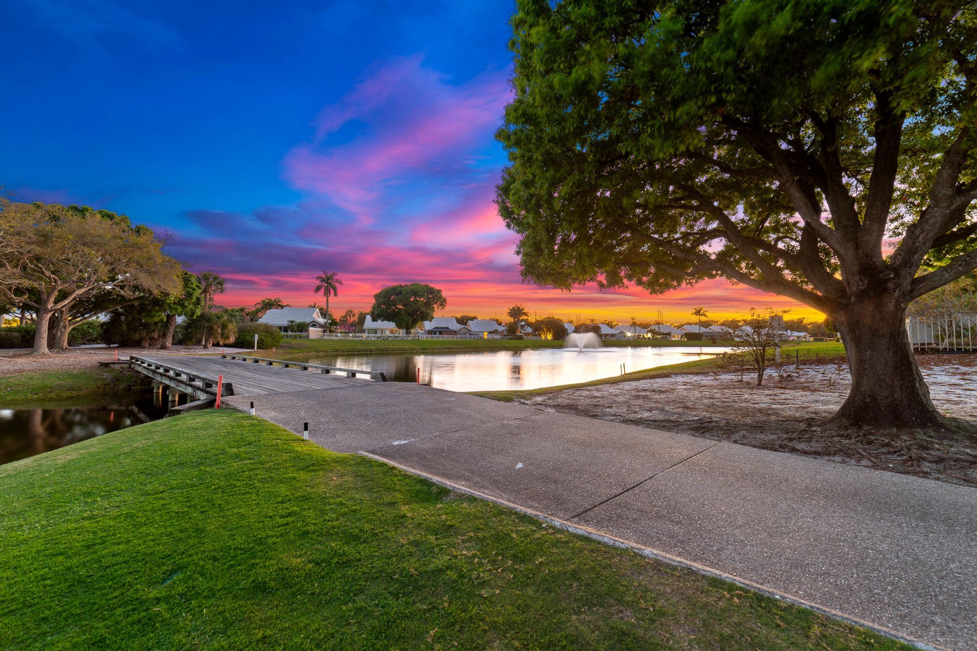 2370 Saratoga Bay Drive, West Palm Beach, FL 33409 Photo