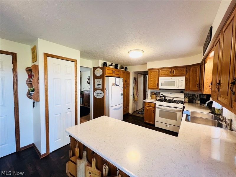 2484 Fox Wood Drive, Ashland, OH 44805 Photo 10