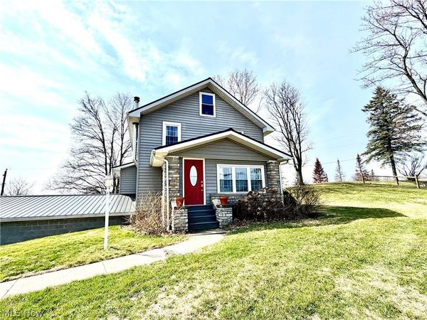 4584 State Route 516 NW, Dover, OH 44622