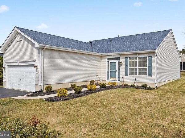 89 CHAMBER LANE , COLUMBUS, NJ 08022