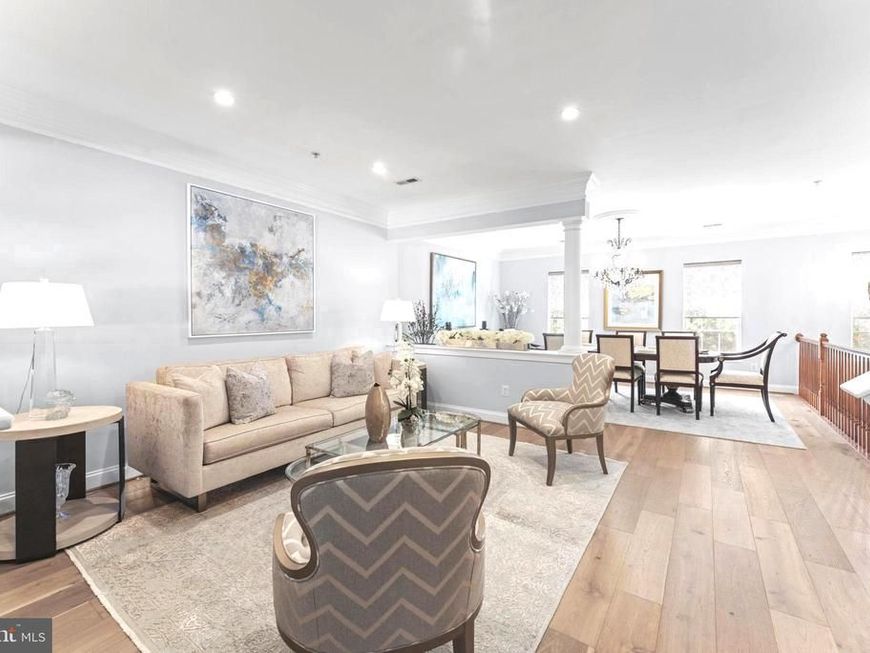 75 Swanton Mews, Unit 200, Gaithersburg, MD 20878 Main Photo