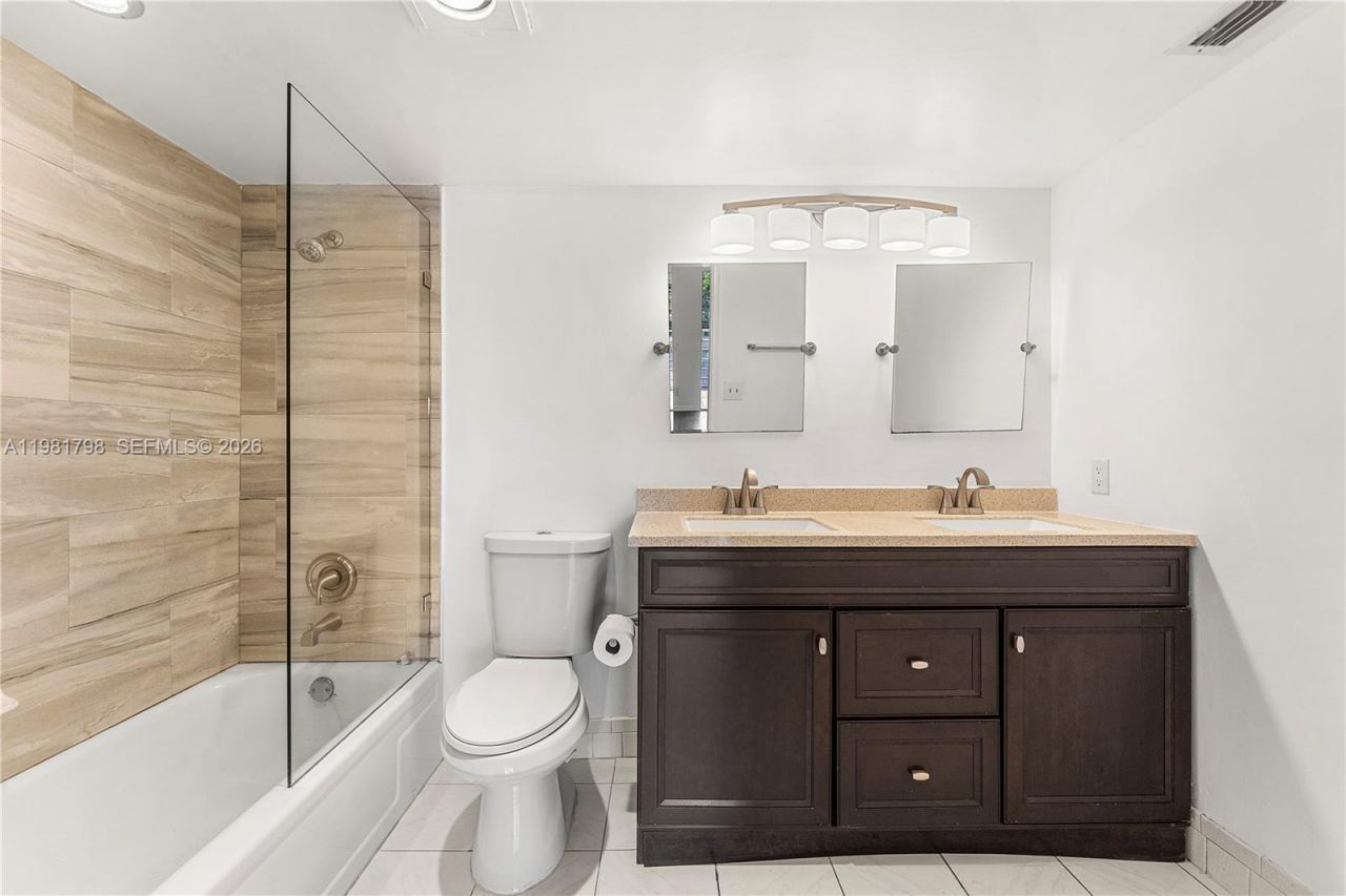 4301 Martinique Cir , Unit H2, Coconut Creek, FL 33066 Photo