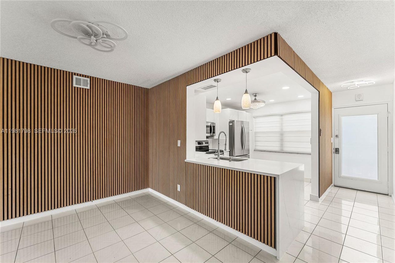 4301 Martinique Cir , Unit H2, Coconut Creek, FL 33066 Photo