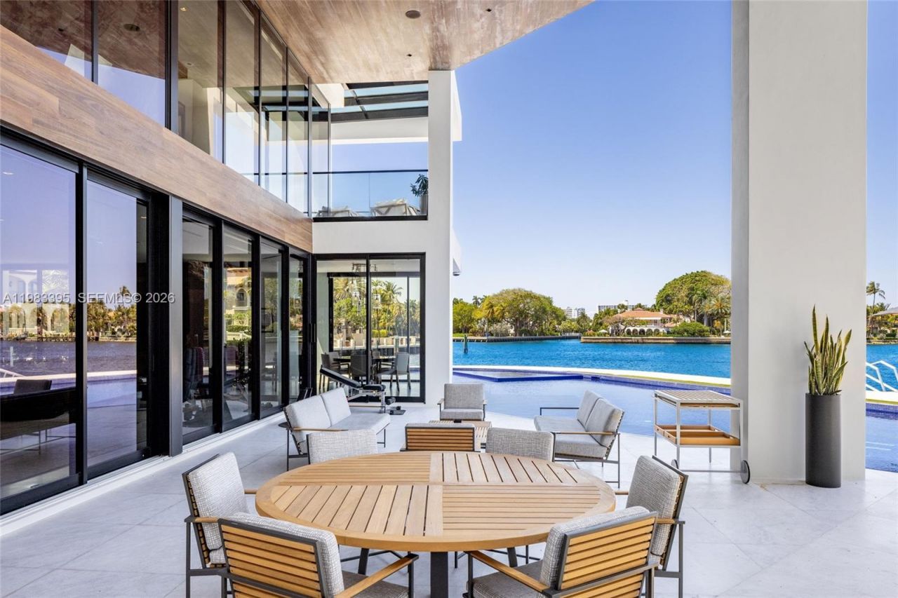 84 Isla Bahia Dr, Fort Lauderdale, FL 33316 Photo