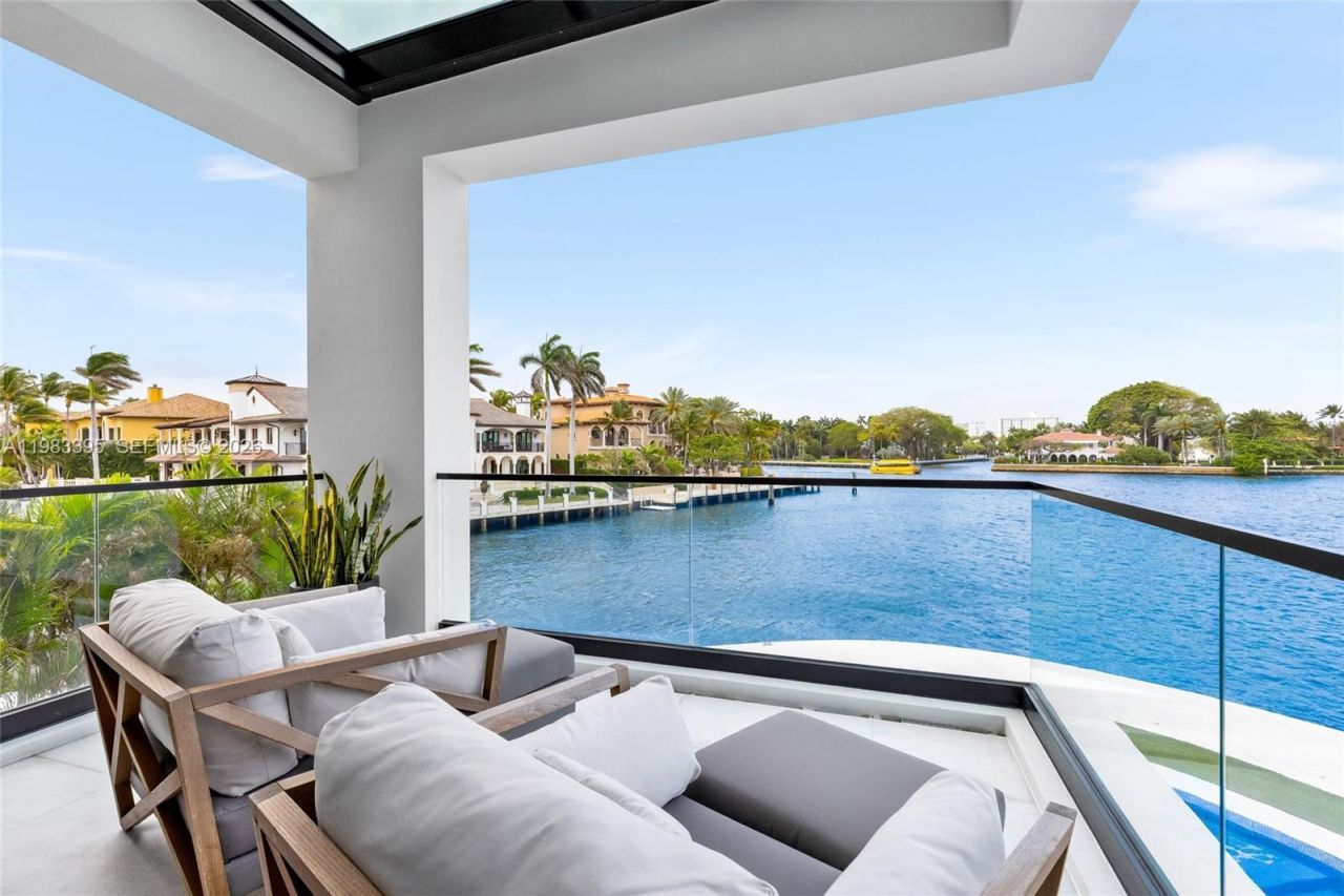 84 Isla Bahia Dr , Fort Lauderdale, FL 33316 Photo