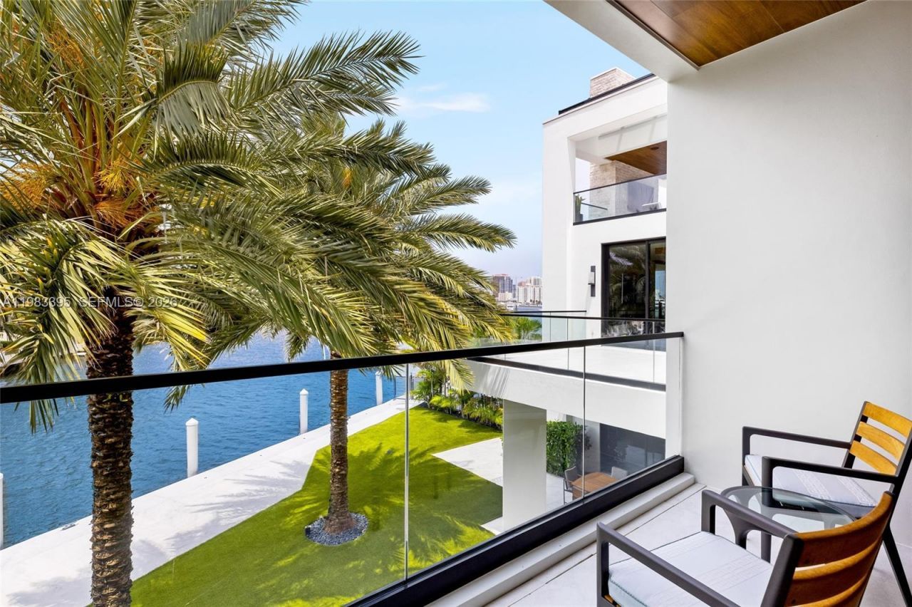 84 Isla Bahia Dr, Fort Lauderdale, FL 33316 Photo